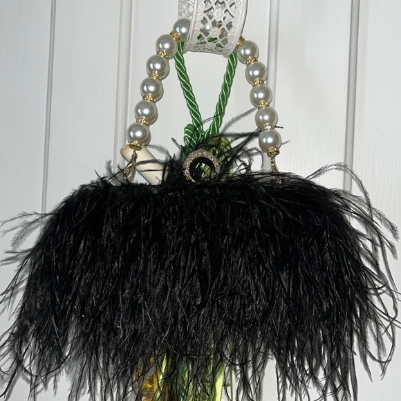 🌟Ostrich Fur & Pearl Clutch